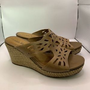 COBB HILL WEDGE PLATFORM BY NEW BALANCE WOMENS SHOES SIZE 10 M Tan